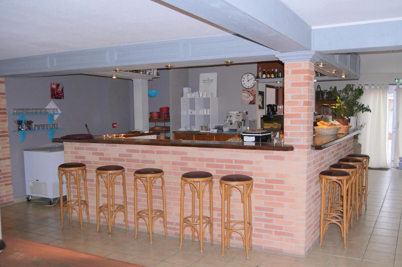 Hotel Restaurant Du Lac Graulhet ภายนอก รูปภาพ